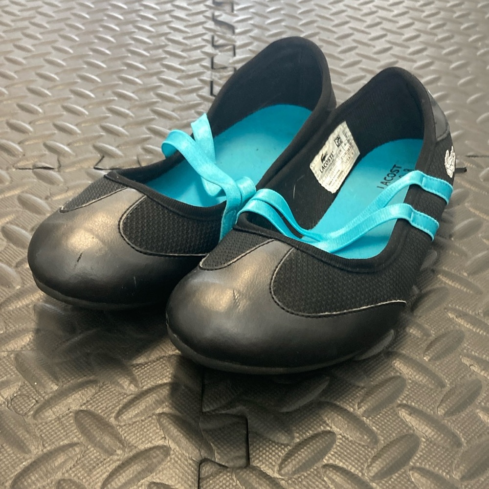 Lacoste Women’s Black Flats with Blue Straps size 8